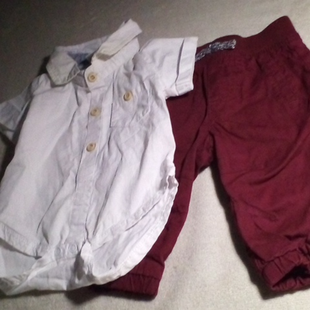 Cat & Jack 3-6 Months Baby Boys Outfit, Button Up Bodysuit & Lined Pants Set